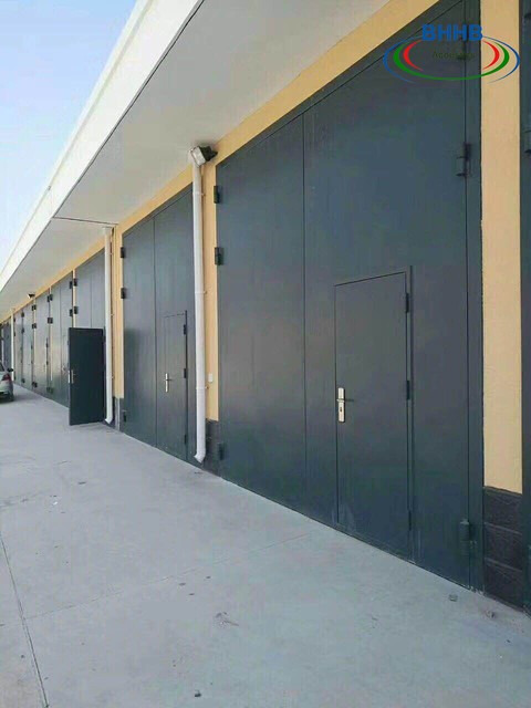 Steel soundproof door